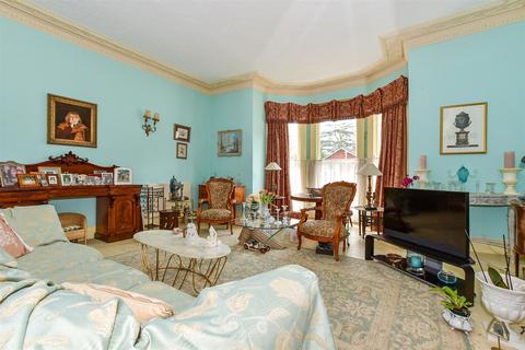 1 bedroom ground floor flat for sale, Amherst Road, Tunbridge Wells, Kent
