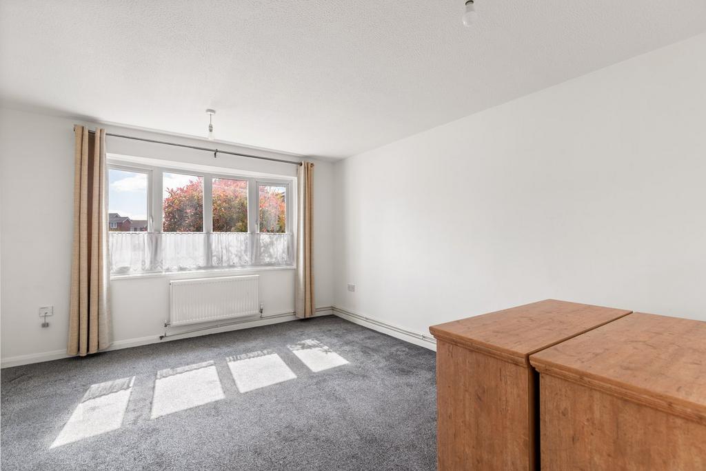 Wood Cottage Lane, Folkestone, CT19 1 bed ground floor flat for sale