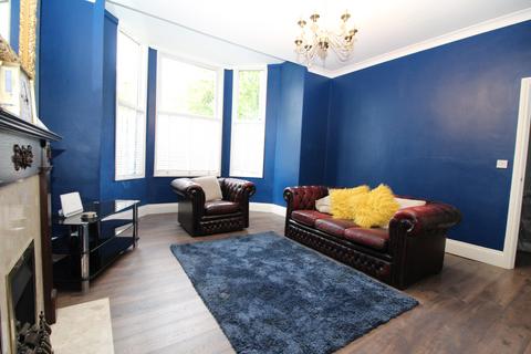 4 bedroom end of terrace house for sale, 1 Hymers Avenue, Hull, HU3 1LJ