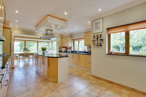 4 bedroom detached house for sale, Harris Lane, Further Quarter, High Halden, Kent, TN26 3HN