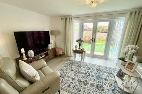 3 bedroom semi-detached house for sale, Mill Rise, Worsbrough, Barnsley, S70 4FG