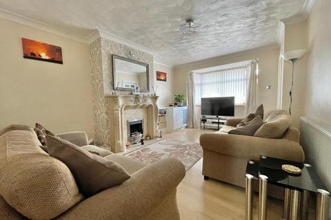 3 bedroom semi-detached house for sale, Dingley Road, Wednesbury, WS10 9PU