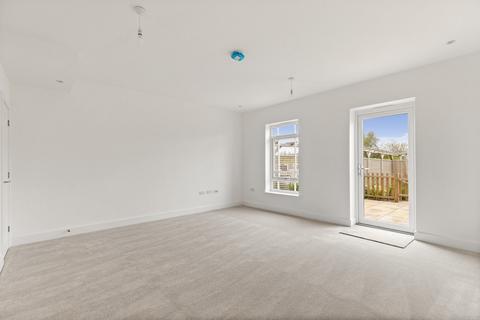 2 bedroom terraced house for sale, Terlingham Gardens, Hawkinge, Folkestone, CT18