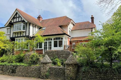 4 bedroom house for sale, The Street, Bramber, West Sussex, BN44 3WE
