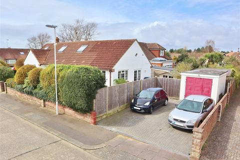 4 bedroom bungalow for sale, Rothesay Close, Worthing, West Sussex, BN13