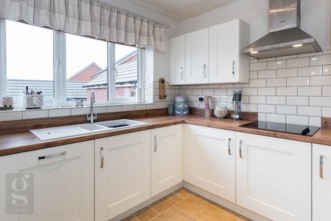 7 Ringlet Drive, Holmer, Hereford, HR4 9EX