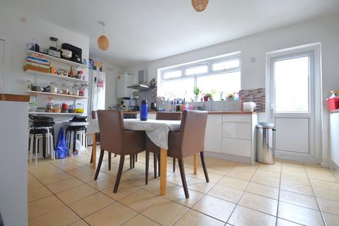 6 bedroom semi-detached house to rent, Friars Way, Acton W3 6QE
