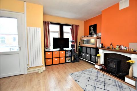 2 bedroom apartment for sale, Ingatestone Road, London, SE25