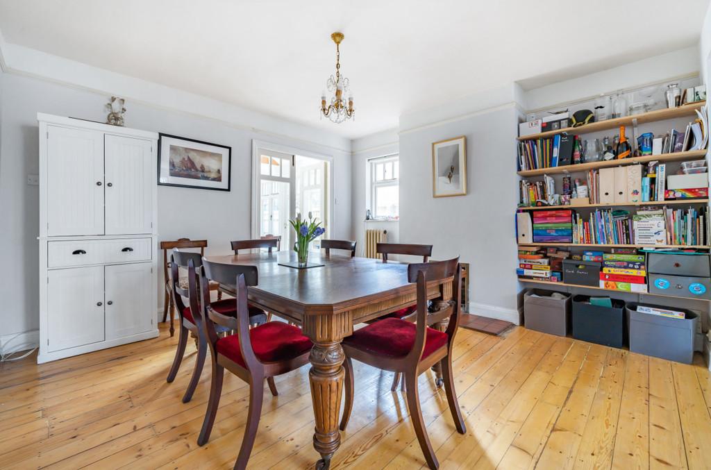 Sitting/Dining Room