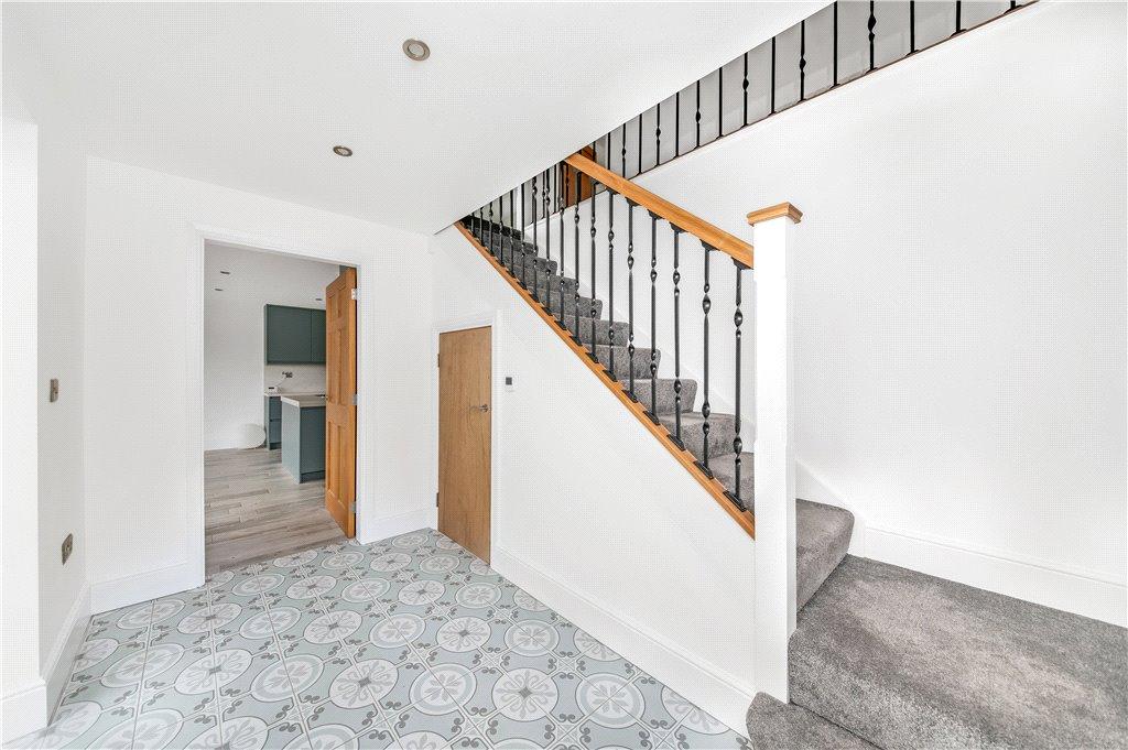 Banks Lane, Riddlesden, BD20 4 bed detached house for sale £440,000
