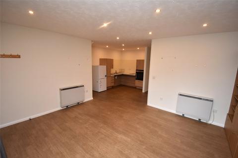 2 bedroom apartment for sale, Tennyson Avenue, Houghton Regis, Dunstable, Bedfordshire, LU5