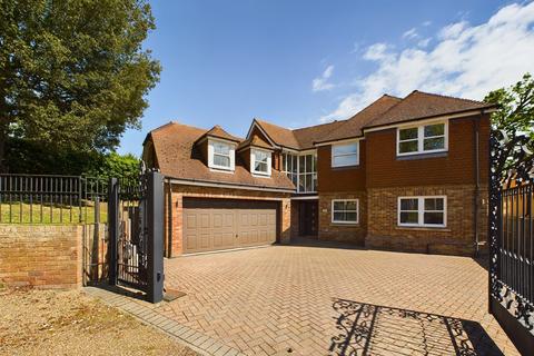 4 bedroom detached house for sale, Bishops Avenue, Broadstairs, CT10