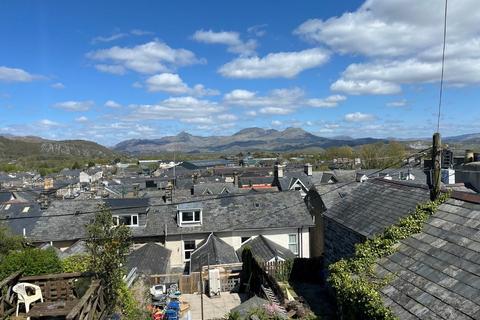 undefined, Dora Street, Porthmadog