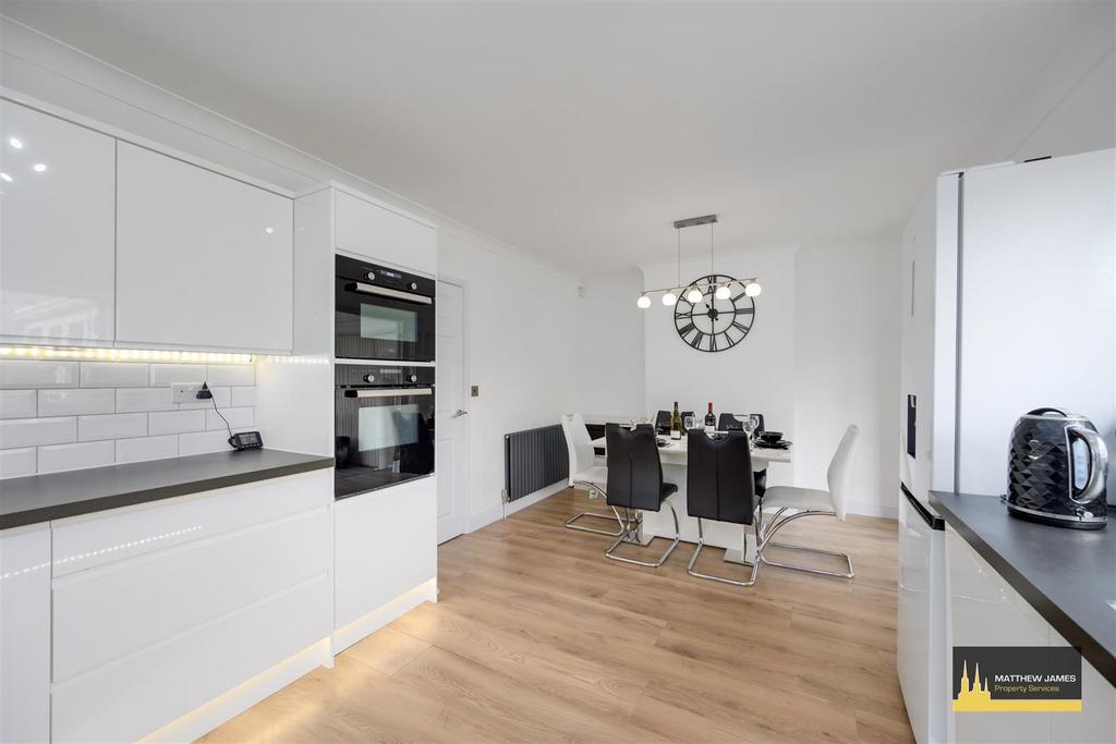 Open Plan Kitchen Dining Room