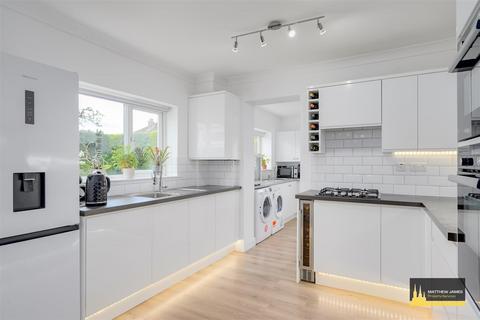70 Broad Lane, Coventry, CV5 7AF