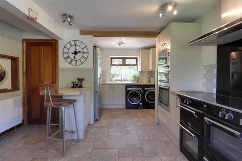 5 bedroom detached house for sale, Bourne Lane, Brimscombe, Stroud