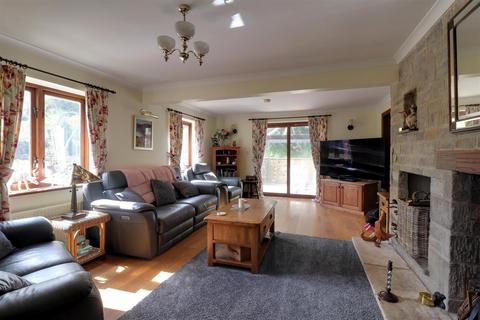 5 bedroom detached house for sale, Bourne Lane, Brimscombe, Stroud