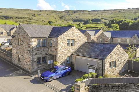 4 bedroom detached house for sale, Bishops Court, Cowpe, Rossendale