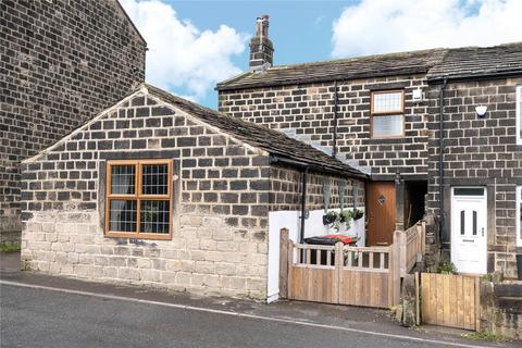 21 Long Row, Horsforth, Leeds, LS18 5AA