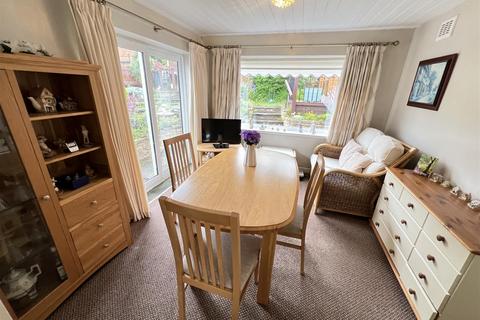 4 Orchard Way, Wirral, CH63 8QN