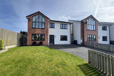 4 bedroom detached house for sale, Downham Road North, Heswall, Wirral