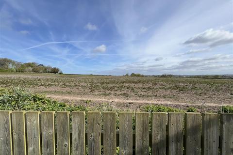 43 Downham Road North, Wirral, CH61 6UN