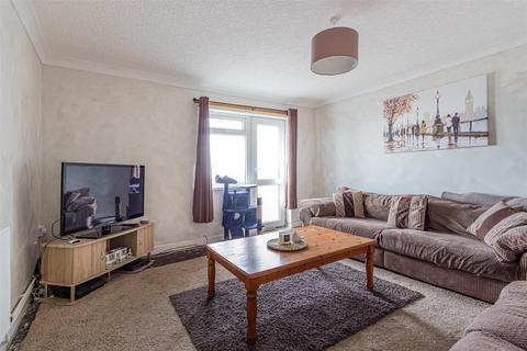 2 bedroom apartment for sale, Greenland Crescent, Cardiff CF5