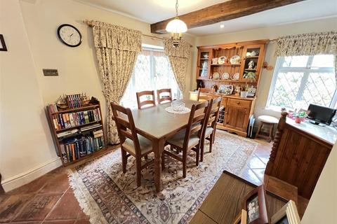 2 bedroom cottage for sale, Wallrake, Heswall, Wirral