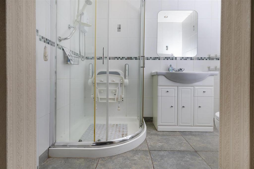 En Suite Shower Room
