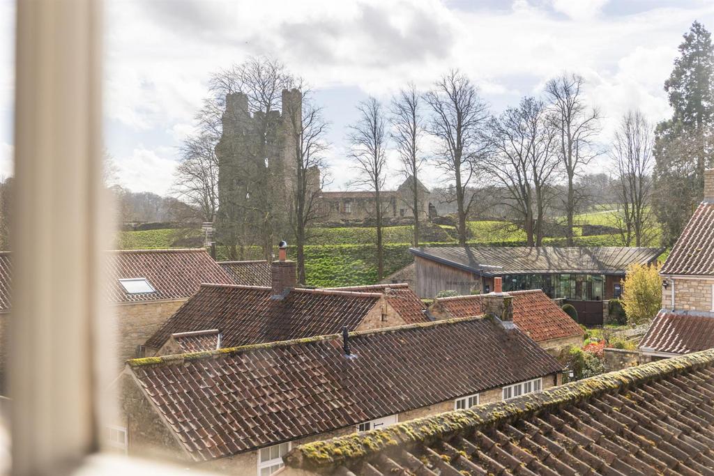 Helmsley Castle view