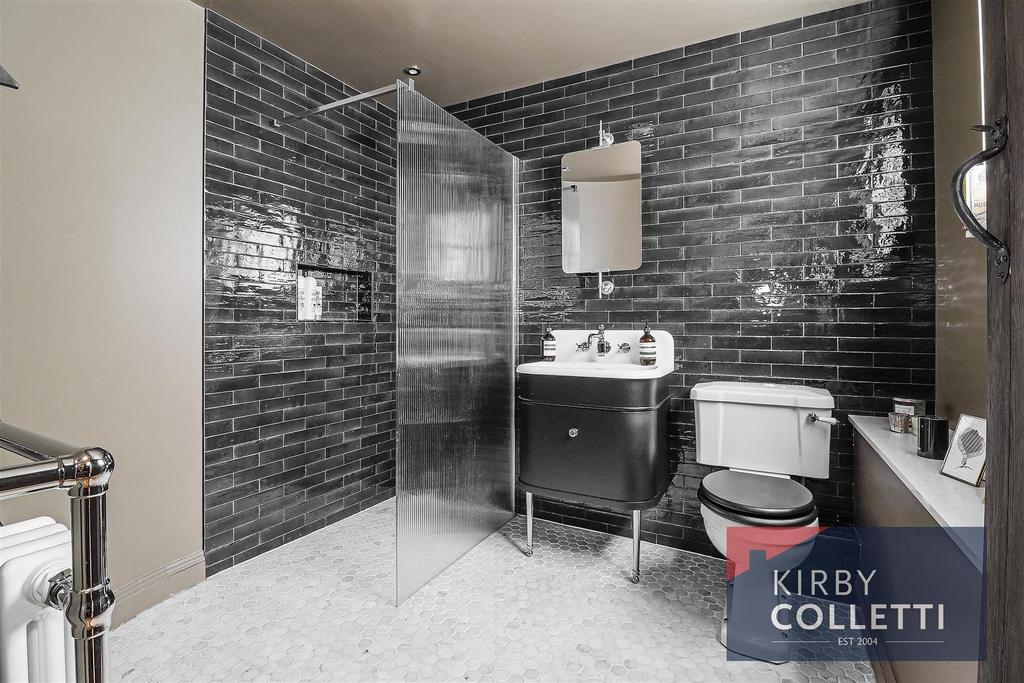 Luxury shower room