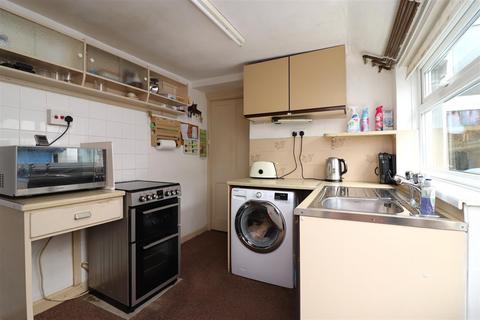 3 bedroom terraced house for sale, Victoria Street, Barnstaple