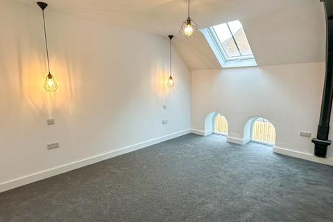 1 bedroom duplex for sale, Marple Road, Offerton, Stockport