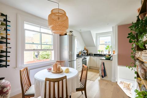 3a Geraldine Road, London, W4 3PA