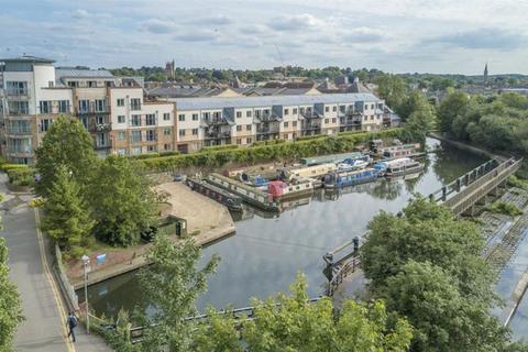 2 bedroom apartment to rent, The Waterfront, Hertford, SG14