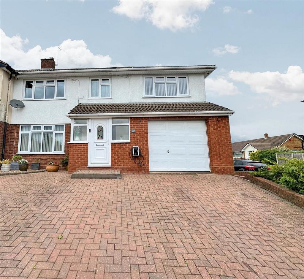 Whitecrest, Great Barr, Birmingham 5 bed semidetached house for sale