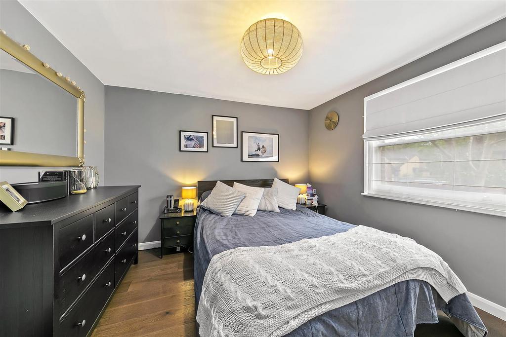 2, 64 Laurel Road-18.JPG
