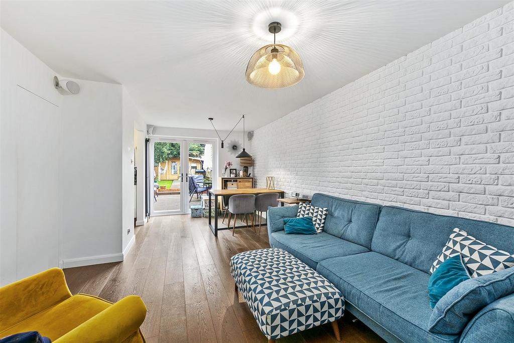 2, 64 Laurel Road-05.JPG