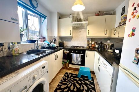 95 Greenacres, Barry, CF63 2PN