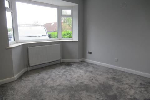 3 bedroom end of terrace house to rent, Pinfold Hill, Leeds LS15
