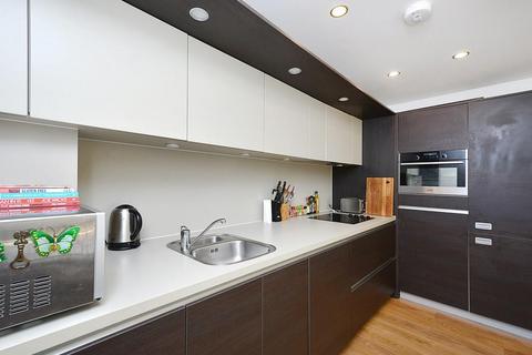 1 bedroom apartment to rent, Pryce House, London, E3