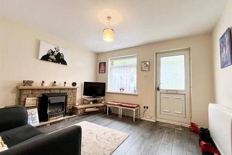 125 Apperley Way, Halesowen, B63 2XP