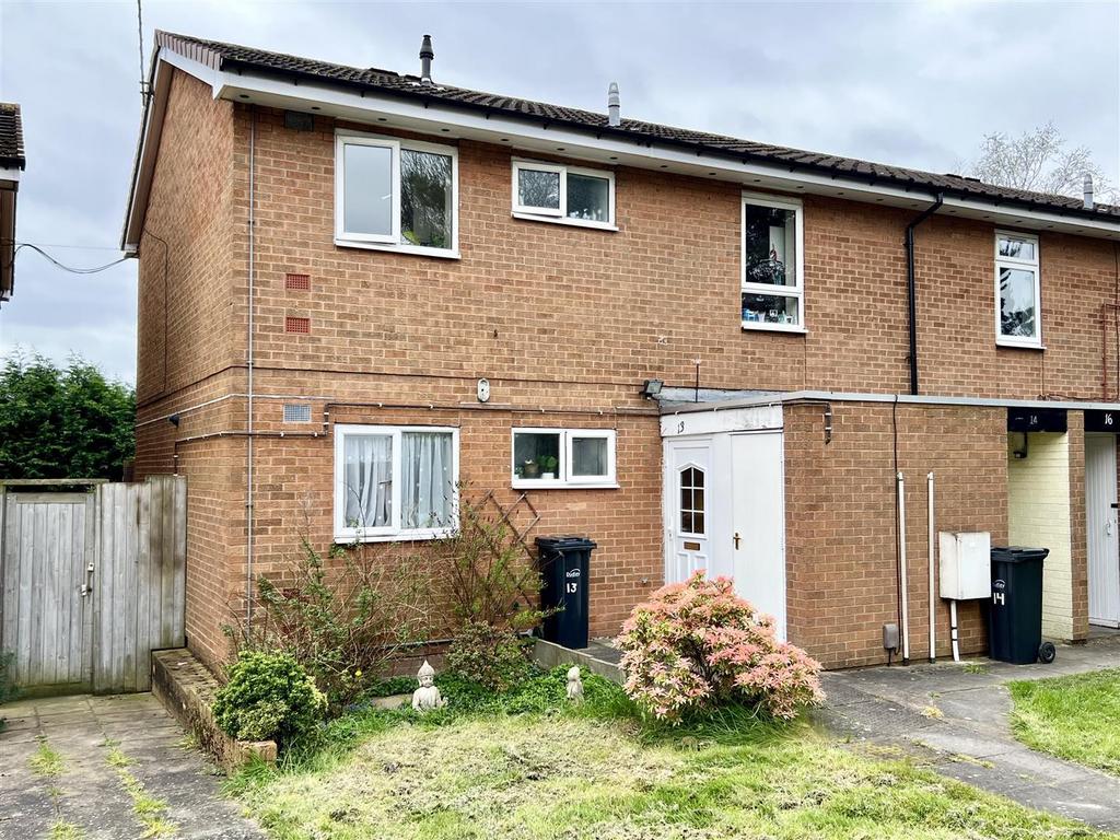 Ladywood Close Brierley Hill 1.jpg