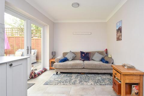 9 Forge Leys, Wombourne, Wolverhampton, WV5 8JX