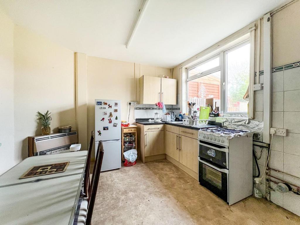 Kitchen 7.JPG
