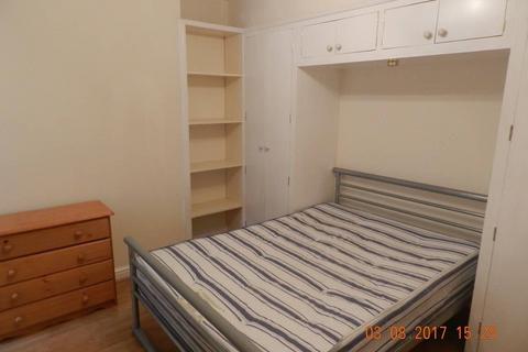 1 bedroom property to rent, Allensbank Road, Cardiff