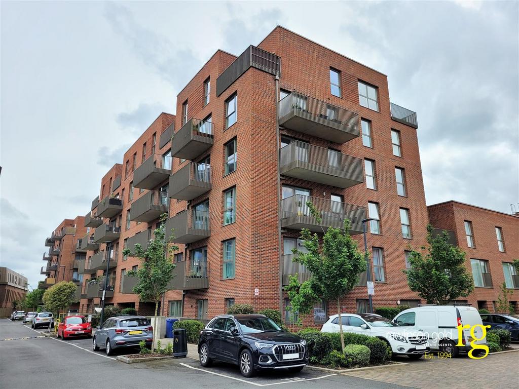 Hargrave Drive, Eastman Village, Harrow 1 bed flat - £318,500