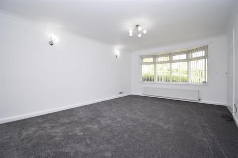 2 bedroom semi-detached bungalow to rent, The Orchard, Wakefield WF2