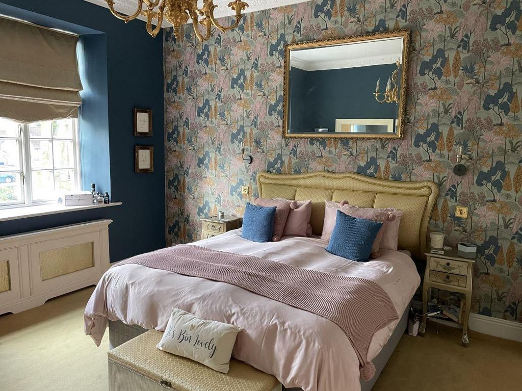 Master Bedroom.JPG