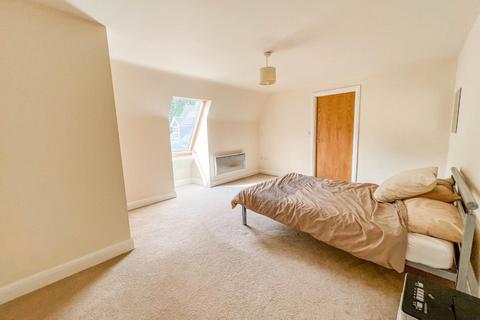 2 bedroom apartment for sale, Stoneleigh Road, Gibbett Hill, Coventry